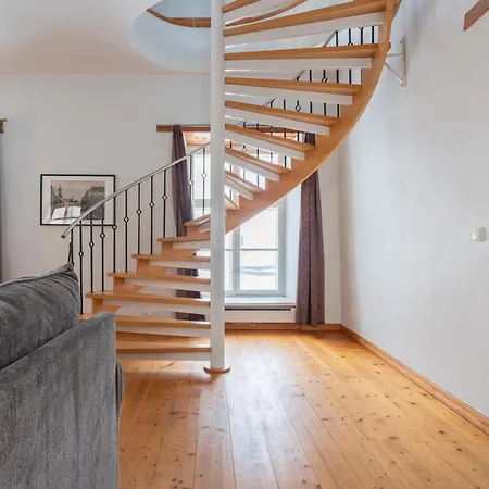 Old Town - Premium Medieval House Апартаменты