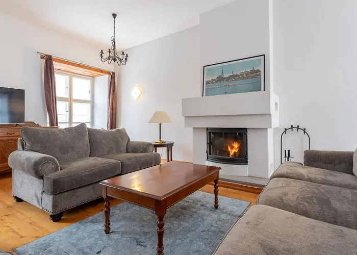 Korter Old Town - Premium Medieval House Tallinn