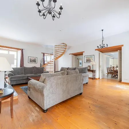 Old Town - Premium Medieval House Apartmán